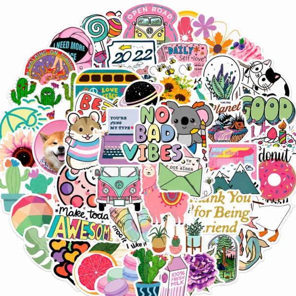 Set 50 Stickere Decorative, Flippy, Modele Cartoon si Graffiti, Animale, Peisaje si Astronauti, Impermeabile, Aproximativ 5 x 6 cm, Multicolor