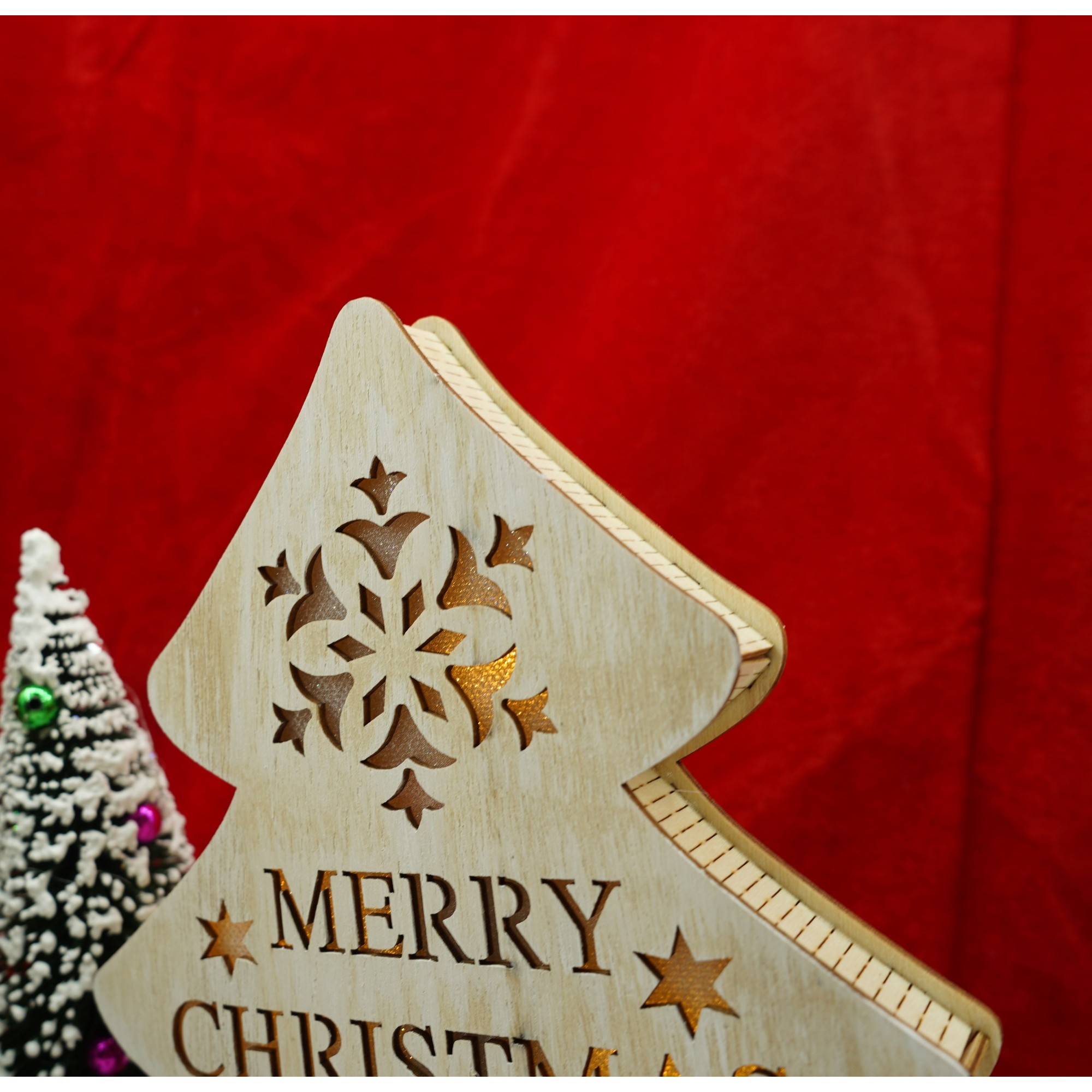 Decoratiune luminoasa, model de Brad cu inscriptie Marry Christmas, alb, lungime: 19 cm, latime: 3 cm, inaltime: 22 cm, lemn, interior/exterior - Image 5