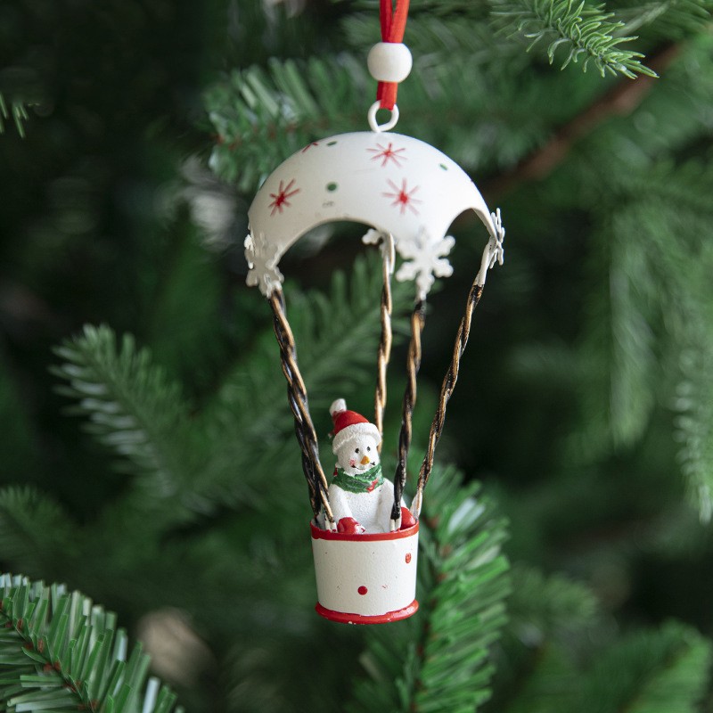 Figurina pentru Brad de Craciun, Flippy, Model Om de Zapada in Balon cu Aer Cald, Ornament pentru Brad, din Metal, 11 x 5.5 x 5.5 cm, Alb