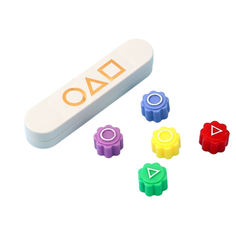 Gonggi Joc Traditional Coreean, Flippy, Tip Squid Game si Jocul Calamarului, pentru Dexteritate, Interactiv, Set 5 Piese Multicolore, Cutie Alba, 10x2.3x1.7 cm