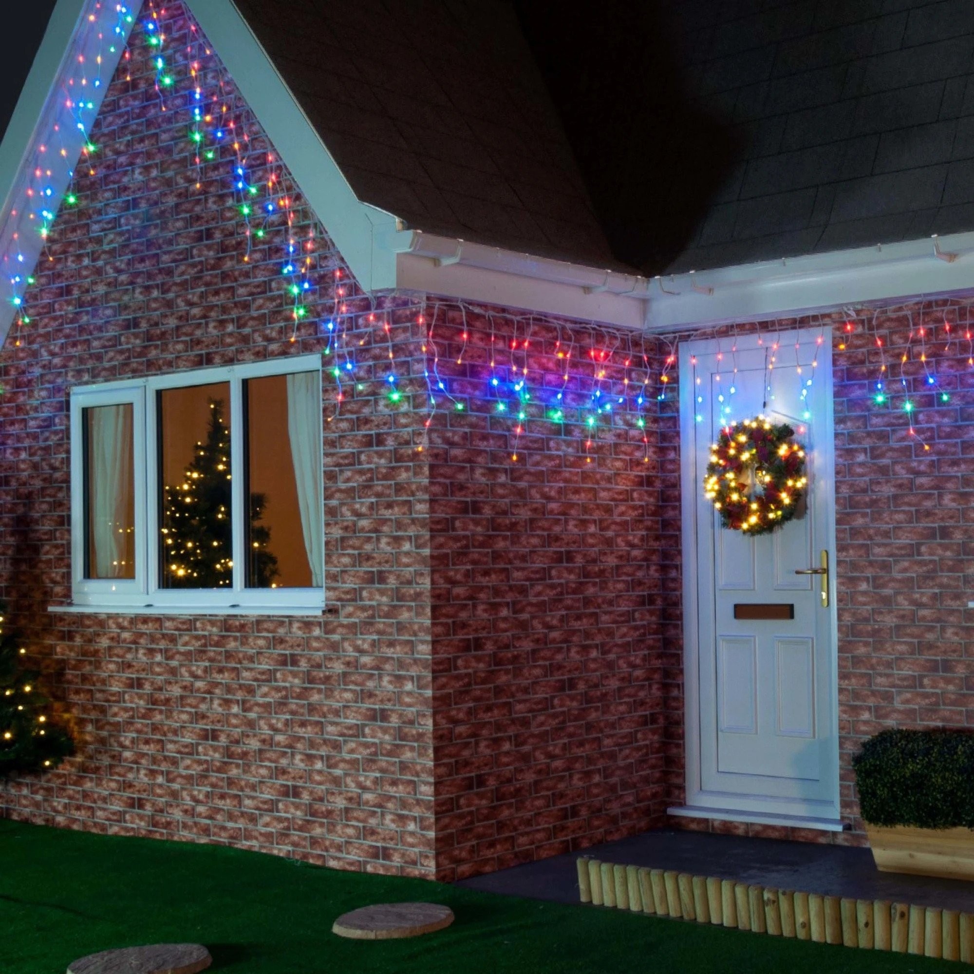 Instalatie Craciun, 30 m, 858 Led-uri ,Franjuri, Rosu / Verde/ Albastru, Flash, Transformator cu telecomanda, Interconectabila, Prelungitor 3 m inclus, Fir Transparent, Flippy - Image 4
