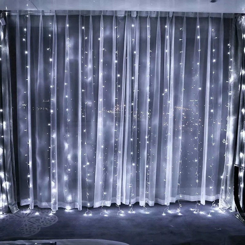 Instalatie Craciun, Tip Perdea, IP44, 3 m x 3 m, 240 LED-uri, Alb rece, cu 8 jocuri de lumini, 31 V, 9W, Interconectabila, Prelungitor 3 m inclus, Fir transparent, Interior/ Exterior, Flippy