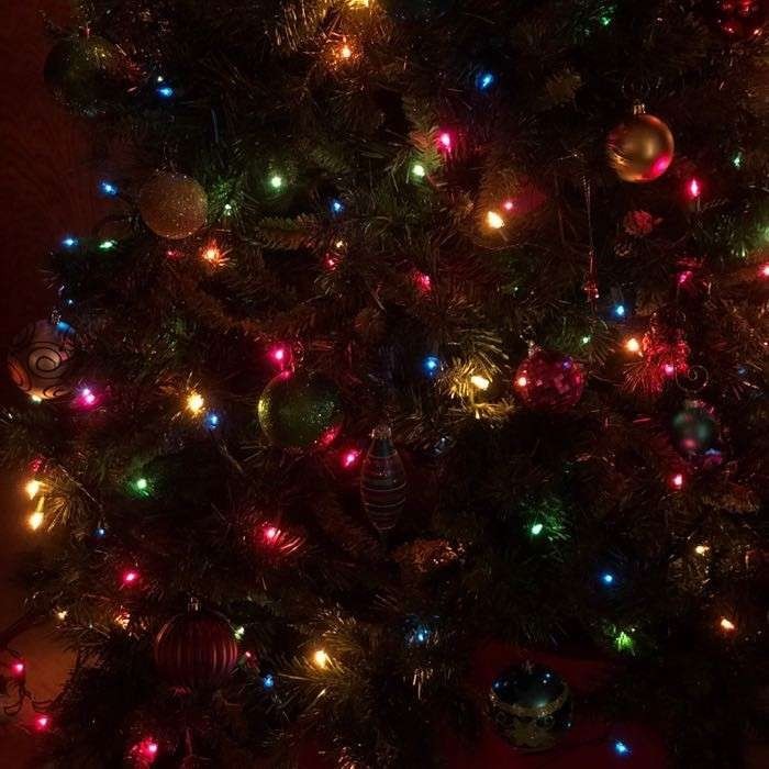 Instalatie de Craciun cu Baterii Tip Liniar, 2 jocuri de lumini, Fir Verde 10 m 100 LED -uri, Multicolor - Image 2