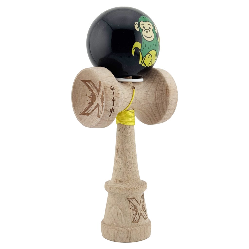 Kendama X Originala, Profesionala, Flippy, Green Monkey, Super Sticky cu Cupe Mari King Size V3, Rulment Metalic si Gaura in Baza, din Lemn 18 cm, Ata 62/65 cm, Negru