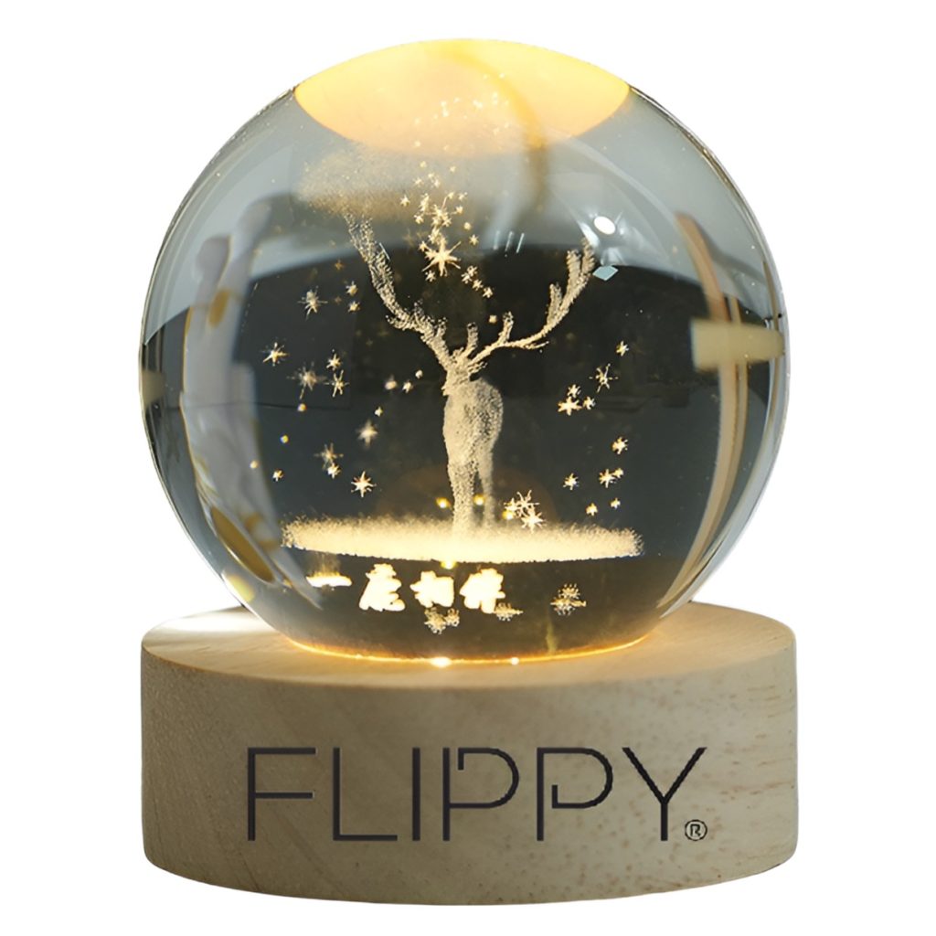 Lampa LED Decorativa, Flippy, cu Bila de Cristal cu Diametru 6cm, Model Cerb 3D, Alimentare USB, Suport din Lemn, Lumina Alb Cald