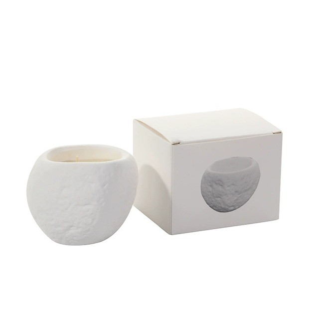 Lumanare Parfumata, Flippy, Model Abstract, Aroma de Ploaie Osmanthus, din Ceara de Soia, 8 x 5.5 x 6 cm, Alb