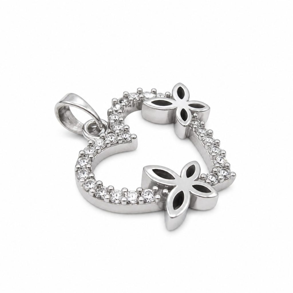 Pandantiv din Argint 925, Model Inima cu Fluturi, Bijuterie Decorativa cu Design Romantic, Greutate 1.7 g, Argintiu