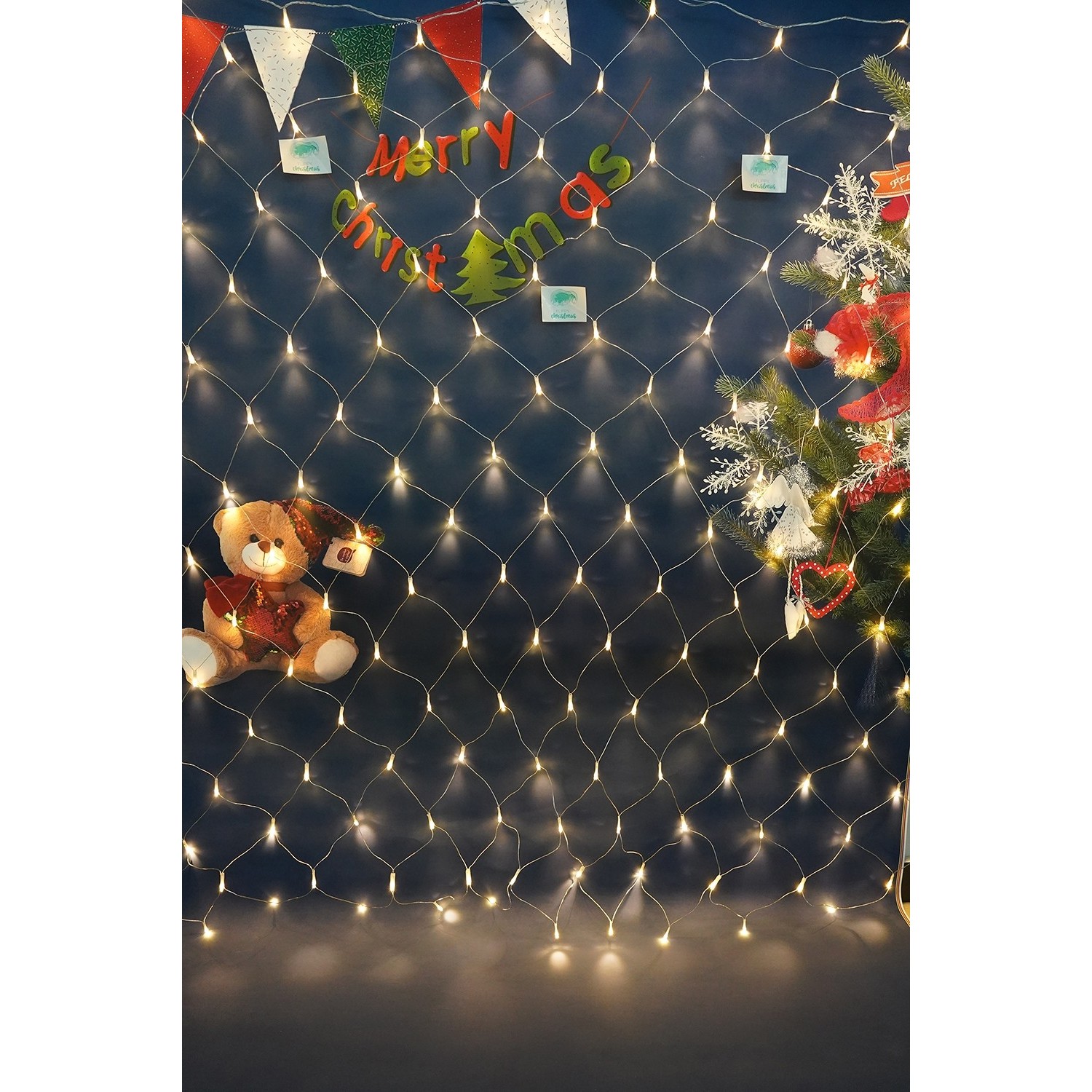 Sectiune Instalatie de Craciun Flippy, Tip Plasa, 160 LED-uri, 2 m x 2 m, 8 jocuri de lumini, Interconectabila, Fir transparent, Alb cald - Image 2
