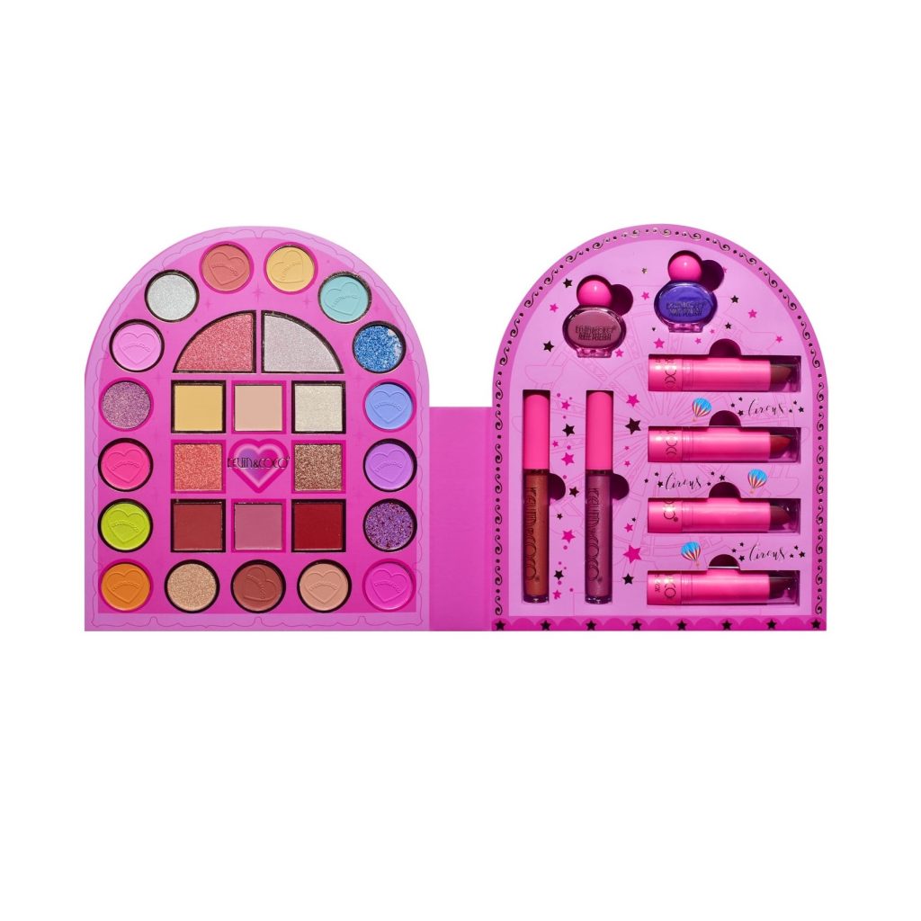 Setul Kevin&Coco Arch Circus include 9 produse de machiaj și 27 de nuanțe vibrante pentru realizarea unui look complet, într-un design elegant și compact, Multicolor
