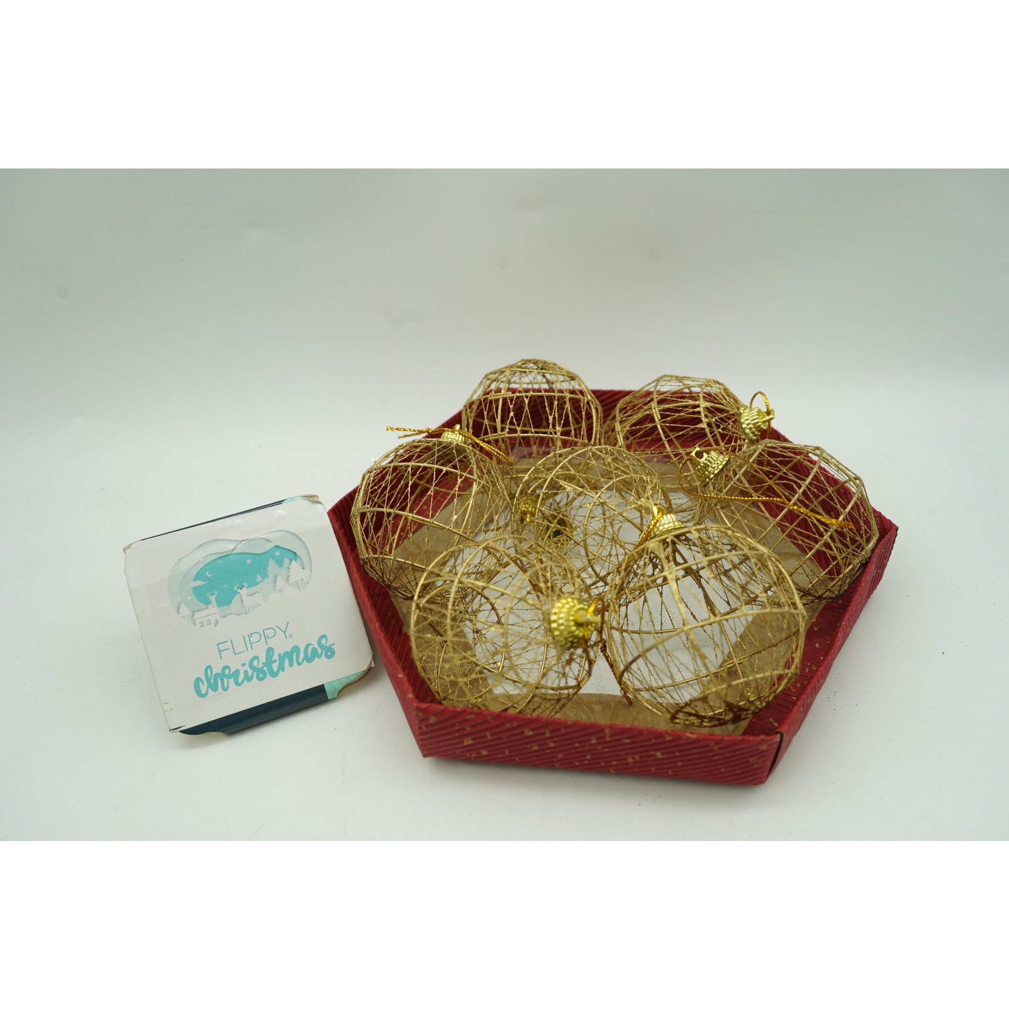 Set de 28 ornamente de brad, Flippy, de tip Glob, Rosu/ Auriu, din polistiren, cu finisaj sclipitor , cutie 18 cm adancime x 22 cm inaltime x 18 cm lungime) - Image 5